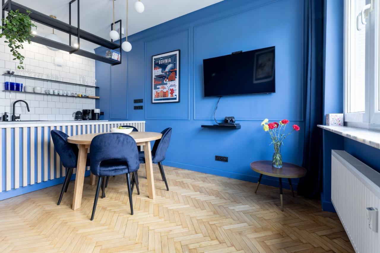 Blue Door Apartment, Swietojanska, Srodmiescie