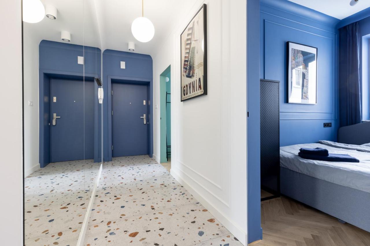 Blue Door Apartment, Swietojanska, Srodmiescie